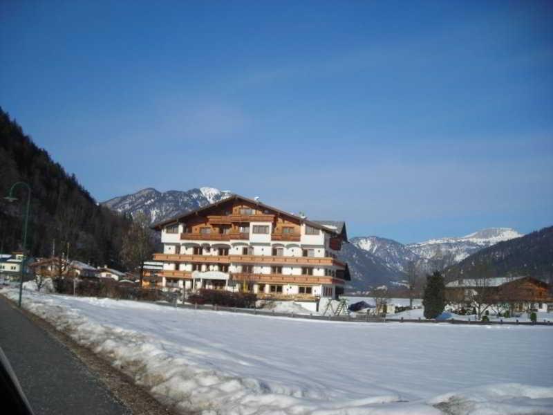 Hotel Neuwirt Kirchdorf in Tirol Exterior photo